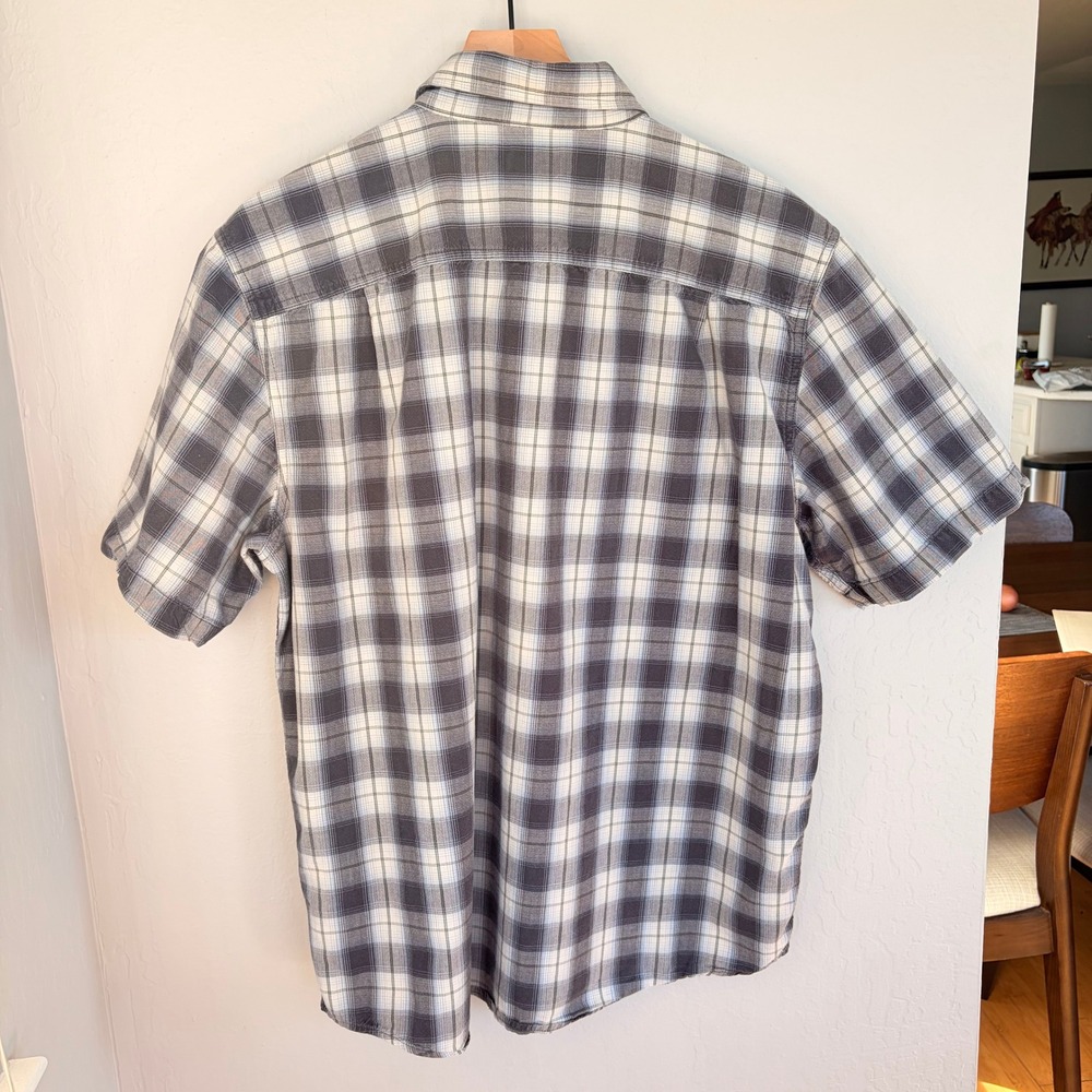 Carhartt Shirt Men's L Blue Gray Plaid Button Up Short Sleeve Original Fit - Picture 2 of 7